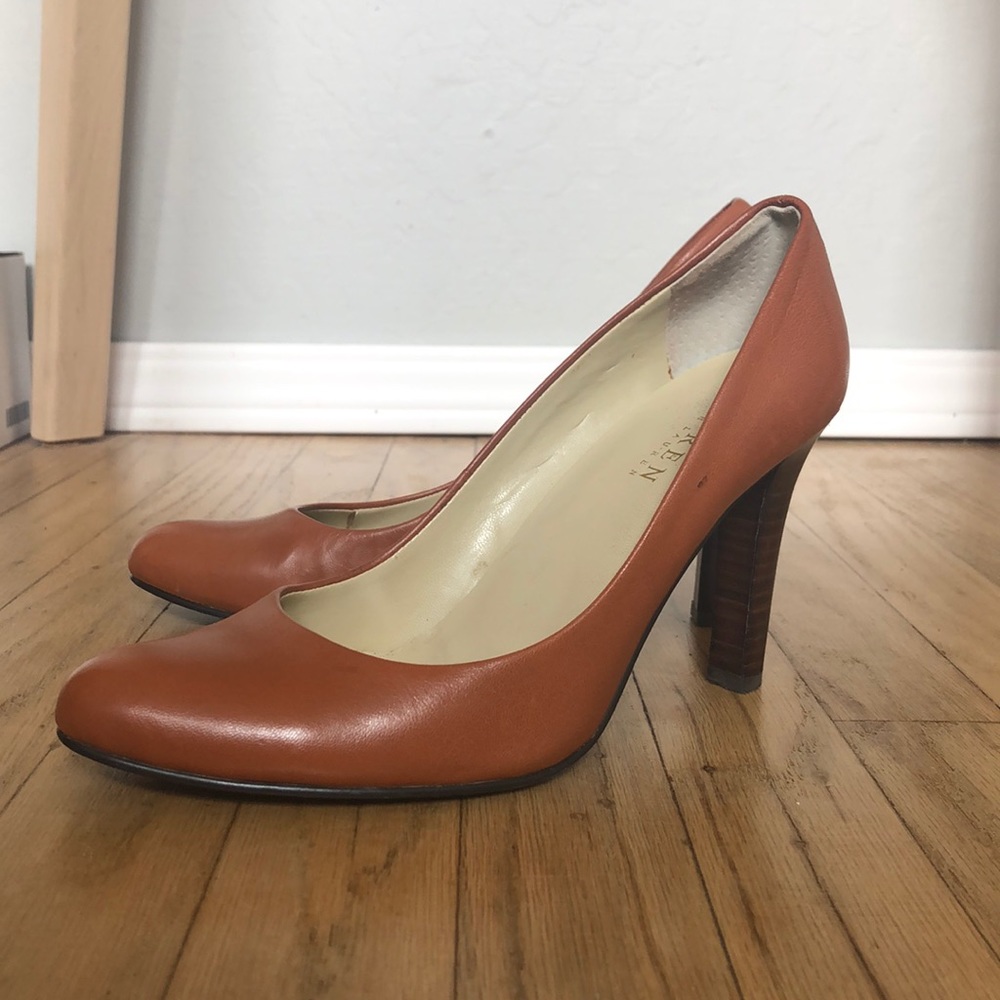 Ralph Lauren Tan Heels size 7